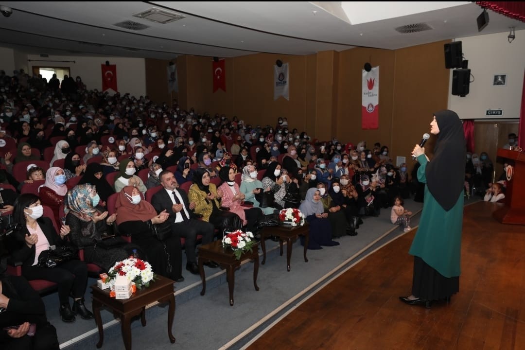 Sincan Belediye Başkanı Ercan, konuk olduğu tv programında açıklamalarda bulundu #ankara