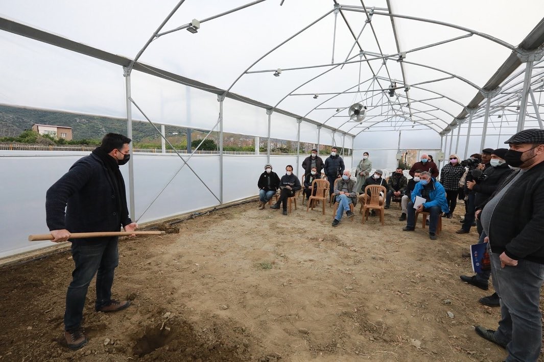 Selçuk Belediyesinden üreticilere toprak analizi desteği #izmir