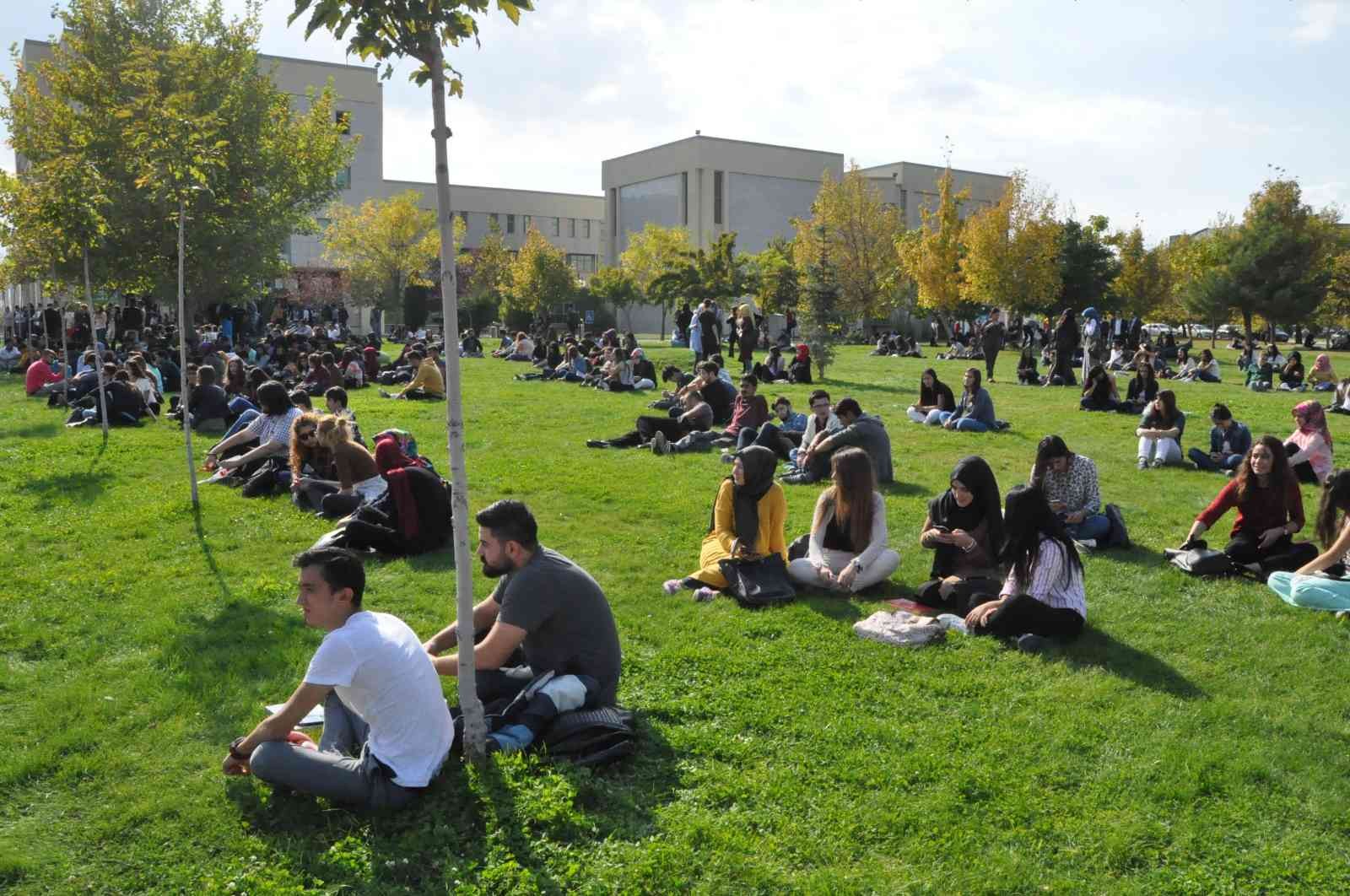 Uşak Üniversitesi, en yeşil üniversiteler arasına girdi #usak