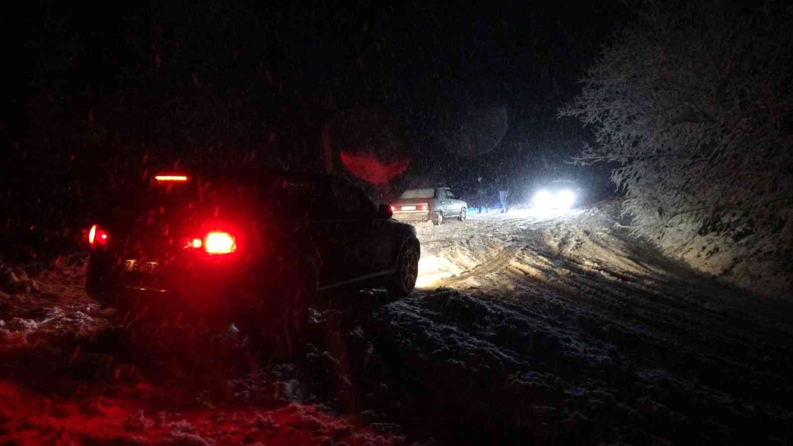 Zonguldak’ın yüksek kesimlerinde kar yağışı etkili oldu #zonguldak