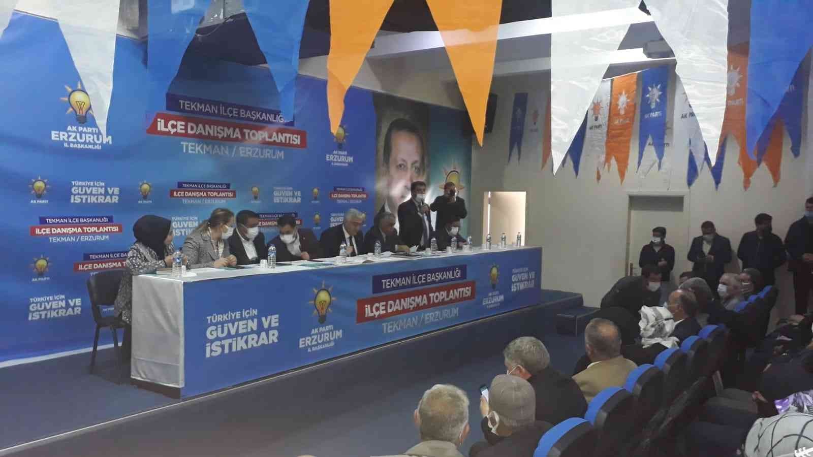 Tekman’da AK Parti İlçe Danışma Toplantısı düzenlendi