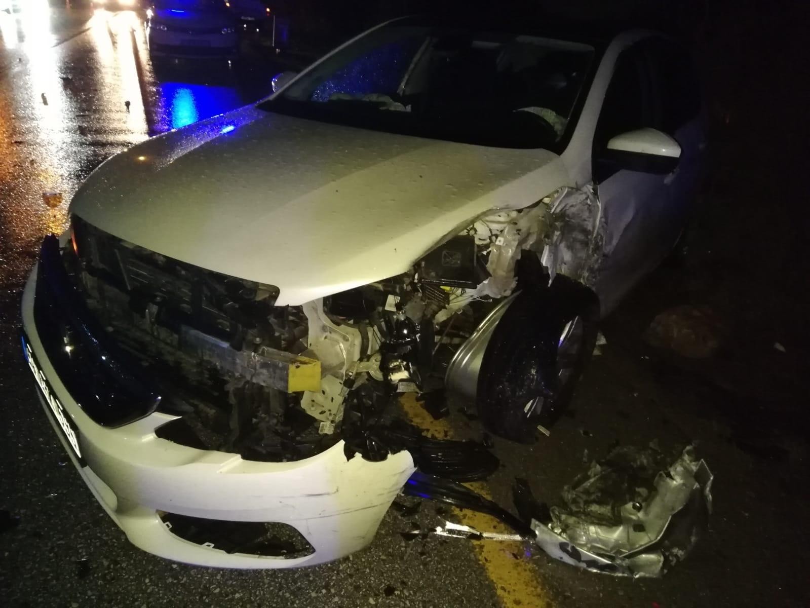 Bodrum’daki kazada araçta sıkışan sürücü güçlükle kurtarıldı #mugla