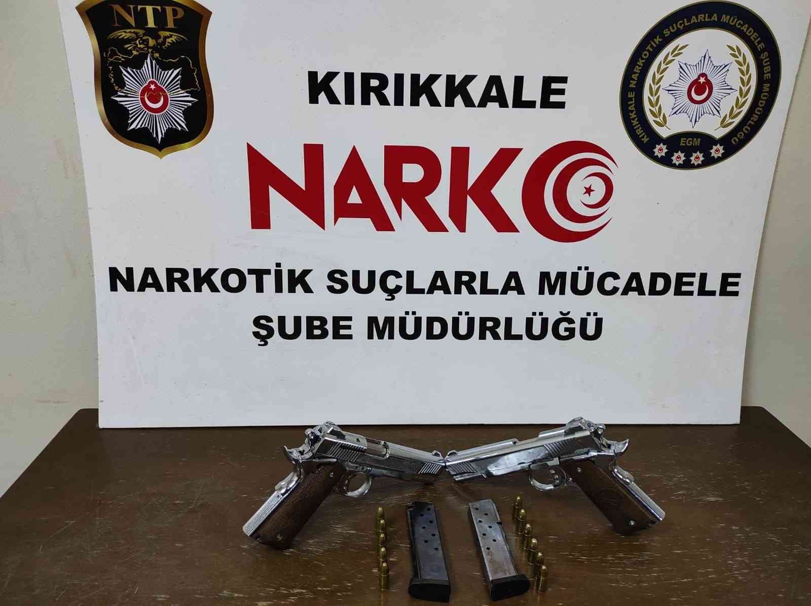 Kırıkkale’de 2 adet ruhsatsız tabanca ele geçirildi #kirikkale