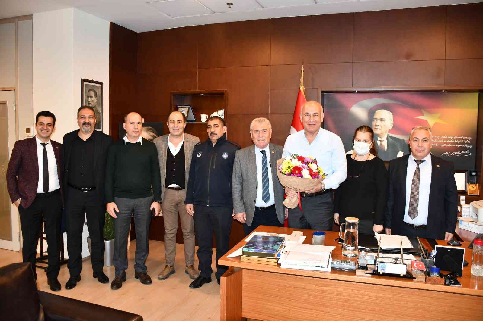 Başkan Tuncel, belediyenin memurlarını sevindirdi #aydin