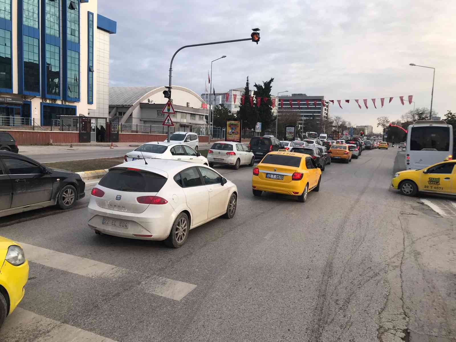Edirne’de trafiğe kayıtlı araç sayısı arttı #edirne