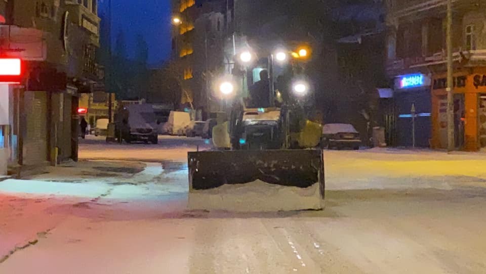 Ardahan’da Belediye ekiplerinin karla mücadelesi #ardahan
