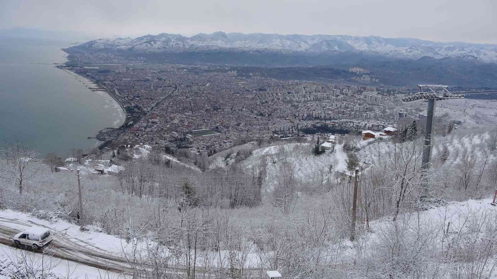 Ordu’da kar güzelliği: Boztepe gelinliğini giydi #ordu