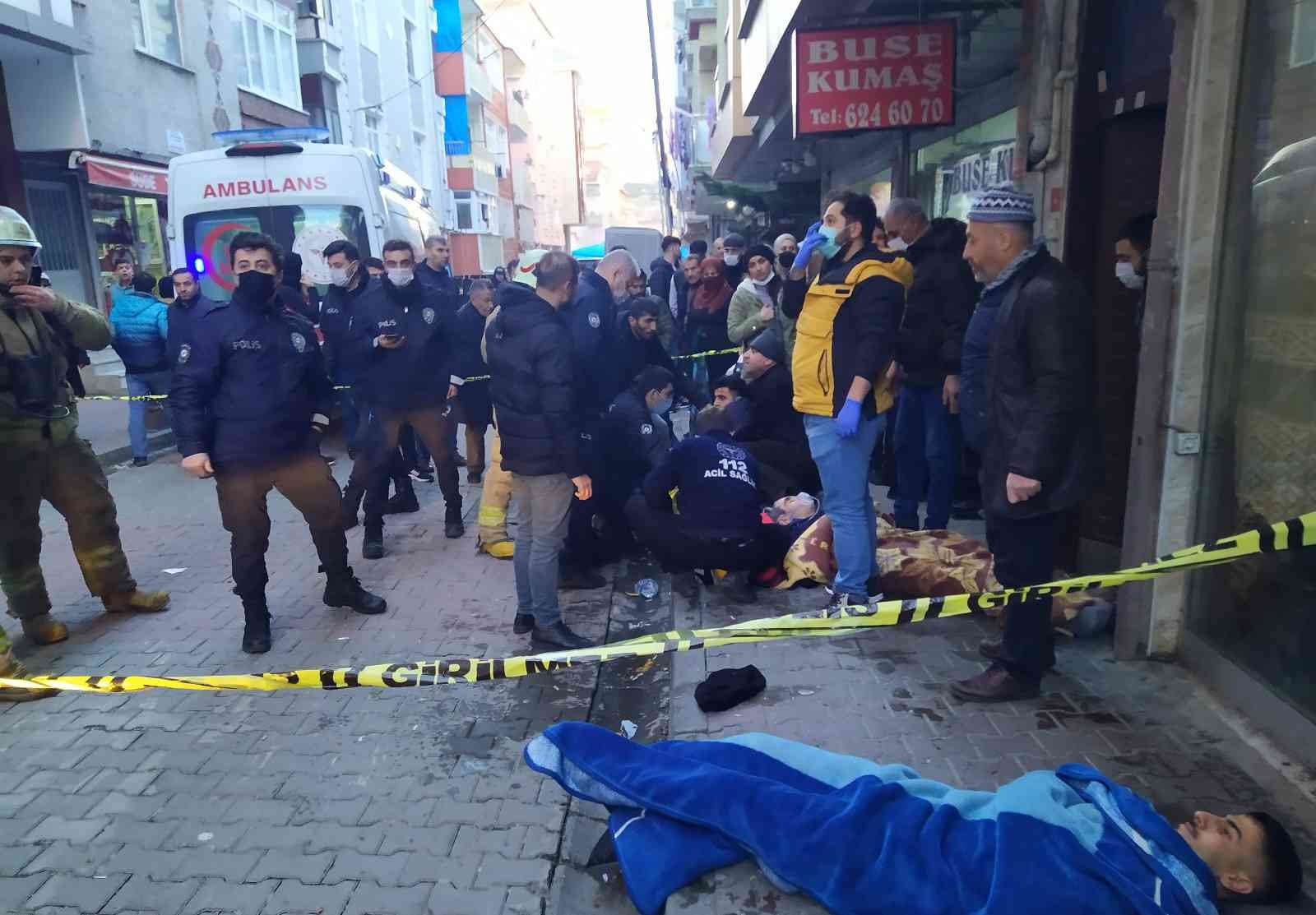 Küçükçekmece’de aynı aileden 5 kişi doğal gazdan zehirlendi #istanbul