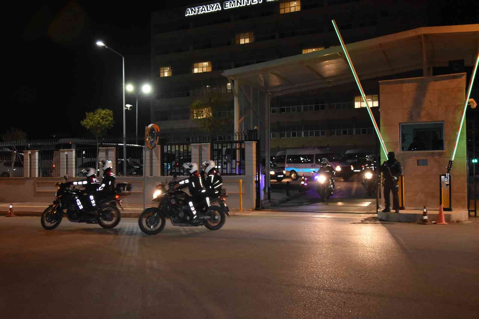 971 polisten yılbaşı öncesi Antalya’da ‘Huzur’ uygulaması #antalya