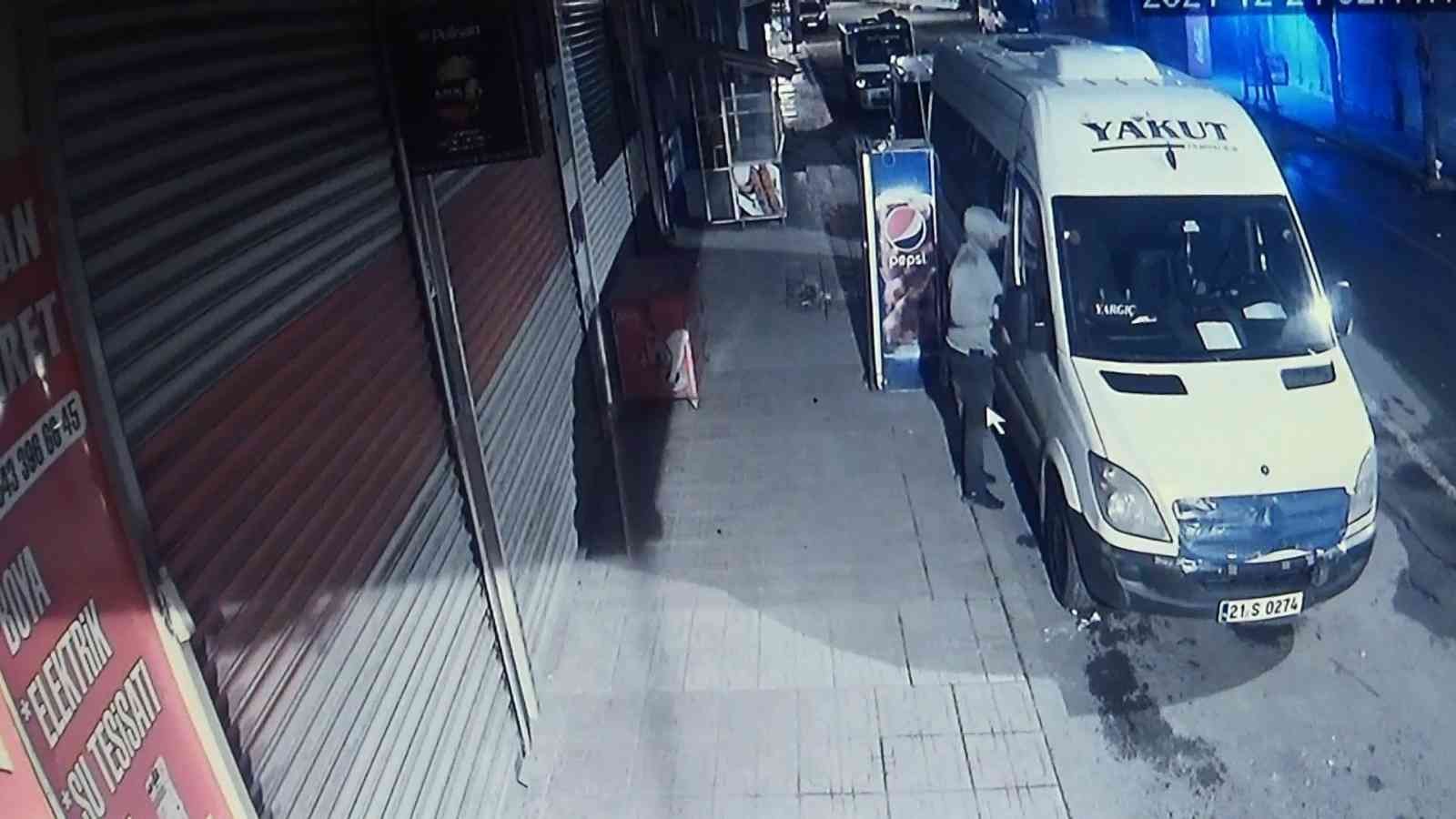 Hırsız, pazarcıyı terazisiz bıraktı #diyarbakir