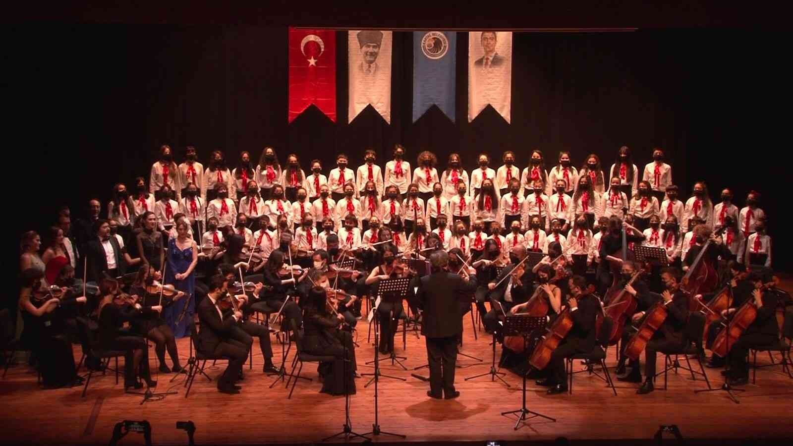 Kartal’da yeni yıl coşkusu, Gençlik Senfoni Orkestrası konseriyle taçlandırıldı #istanbul