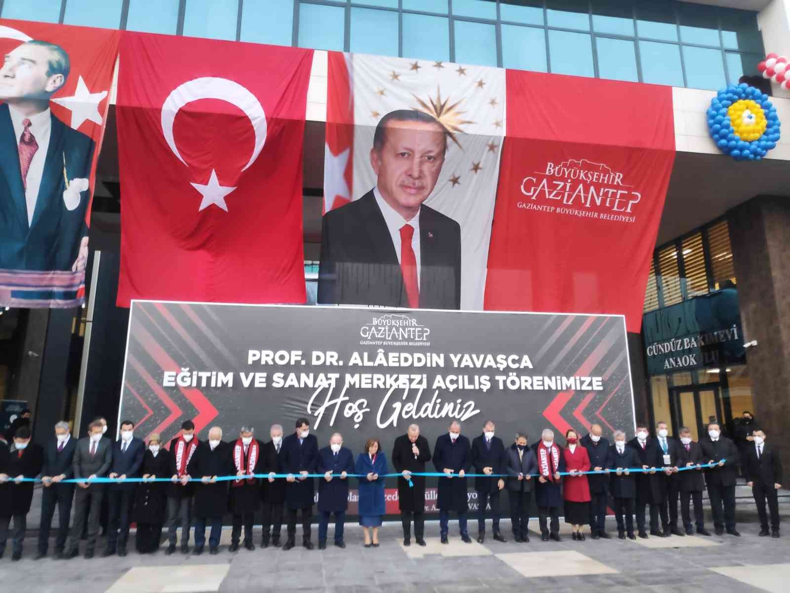 Cumhurbaşkanı Erdoğan, Prof. Dr. Alâeddin Yavaşca Kurs Merkezi’nin açılışını yaptı #gaziantep