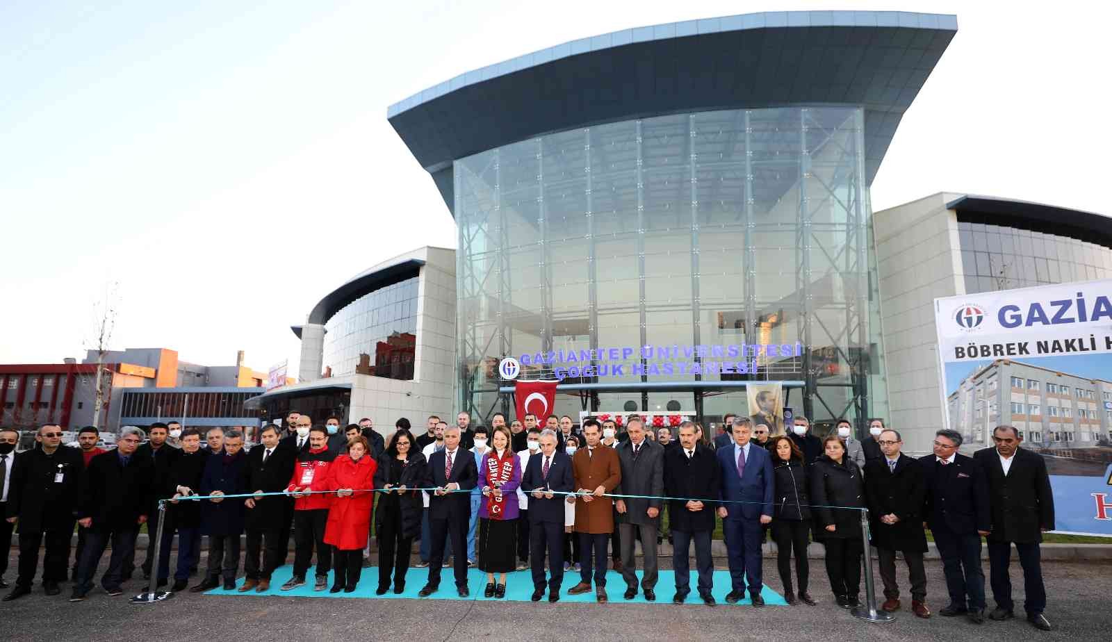 Cumhurbaşkanı Erdoğan, GAÜN’de yapılan hastaneleri hizmete açtı #gaziantep