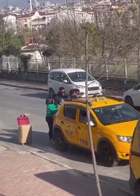 Esenyurt’ta aynı taksici yine fazla para istedi #istanbul