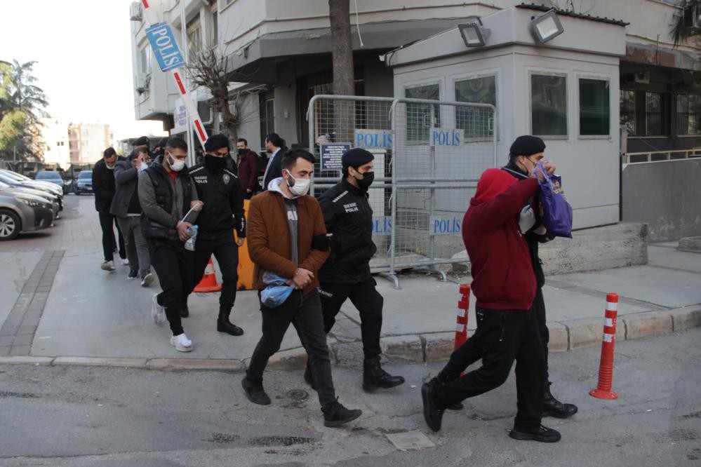 İzmir polisinin dev uyuşturucu operasyonunda 116 tutuklama #izmir