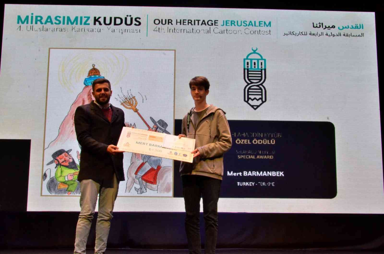 Uluslararası karikatür yarışmasından E-Gençlik’e ödül #kocaeli