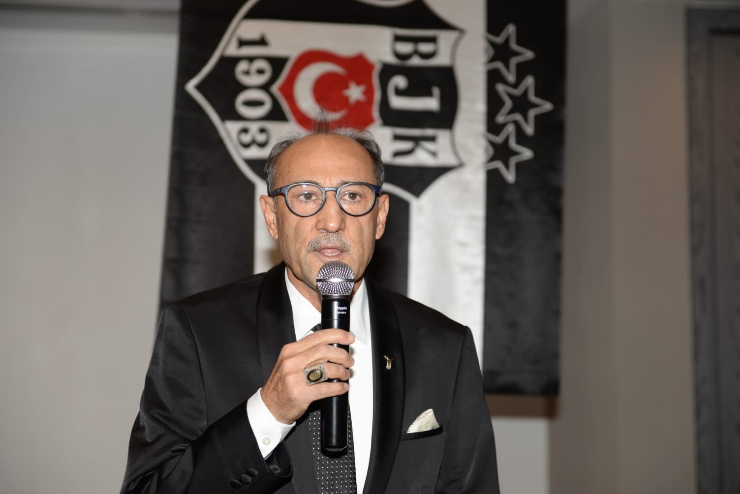 Adana Beşiktaşlılar Derneği’nde Kızıl yeniden başkan #adana