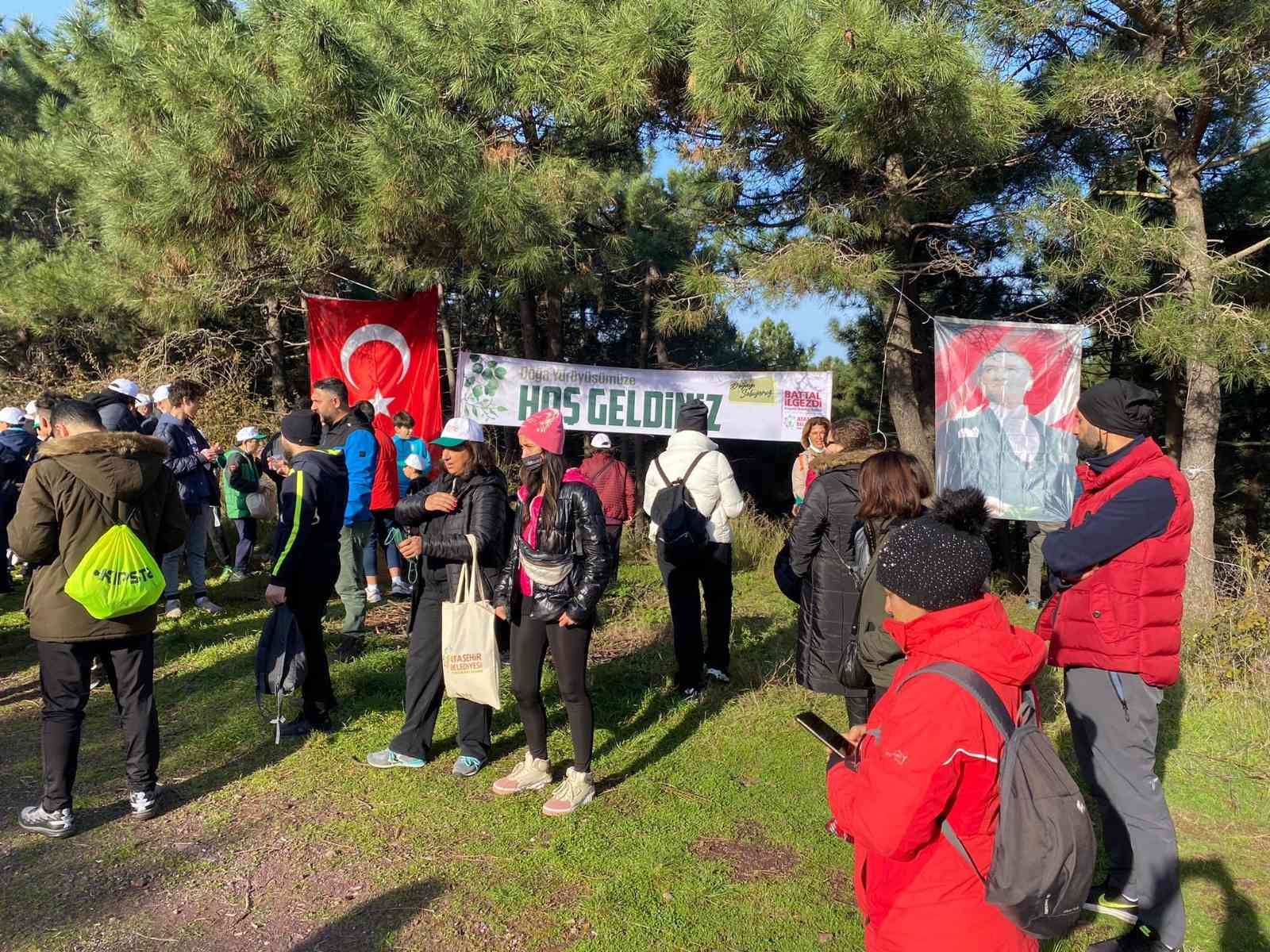Kayışdağı Ormanı’nda ’Doğayı Soluyoruz’ yürüyüşü gerçekleşti #istanbul