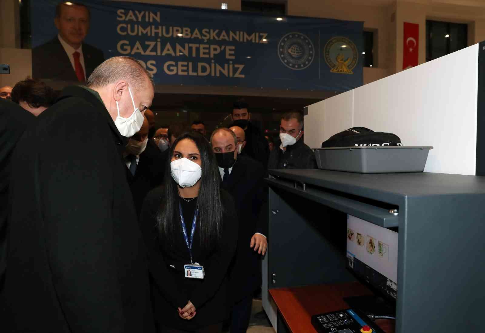 Cumhurbaşkanı yerli X-ray cihazını Gaziantep’te inceledi #gaziantep