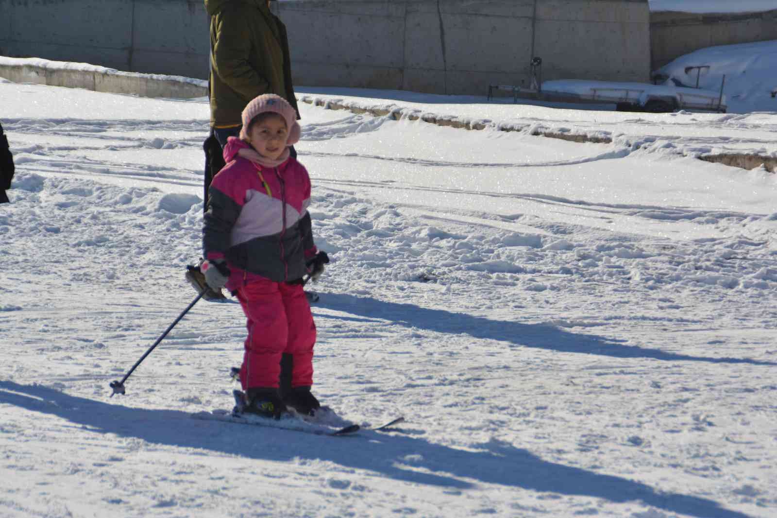 Sarıkamış Kayak Merkezi İranlı turistlerin uğrak yeri oldu #kars