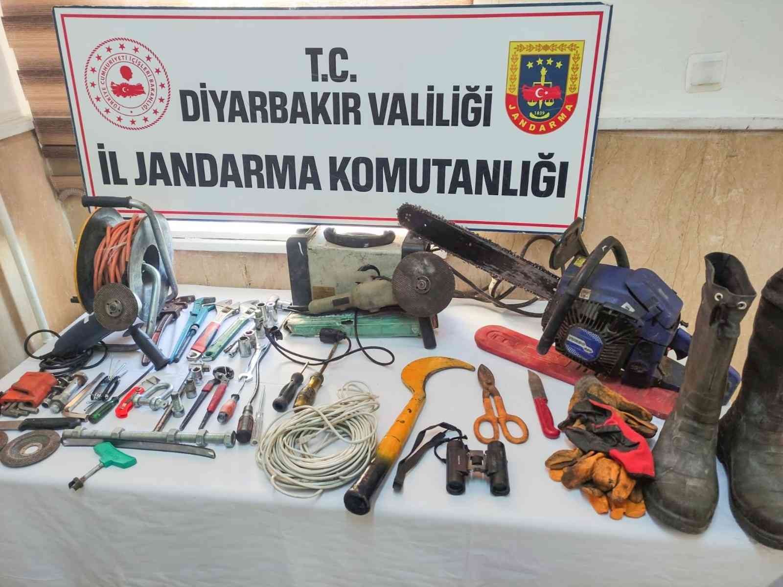 Diyarbakır’da trafo hırsızları tutuklandı #diyarbakir
