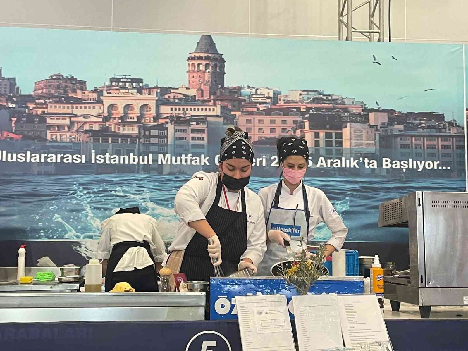 Aşçılık eğitimi gören Çeşmeli öğrencilerden büyük başarı #izmir