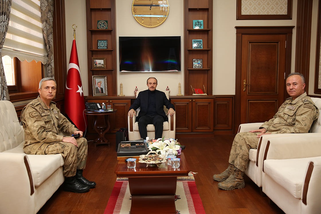 Jandarma Bölge Komutanı Tuğgeneral Köroğlu, Vali Epcim’i ziyaret etti #bayburt