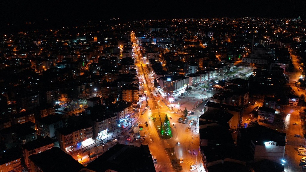 Yeni yıl için süslenen tarihi ilçe Safranbolu drone ile görüntülendi #karabuk