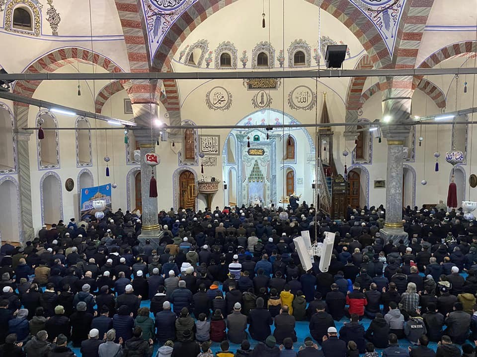 Sabah namazı buluşması, Kütahya Ulu Camii’nde yoğun bir katılımla gerçekleşti #kutahya