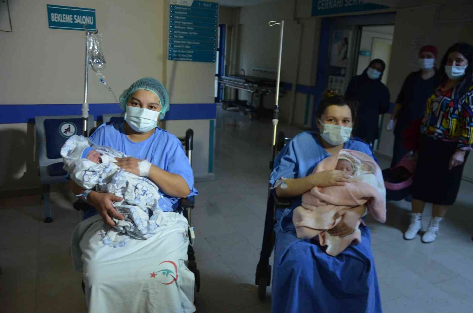 Ordu’da yeni yılın ilk bebekleri Masal Duru ve Yaşar Aras oldu #ordu