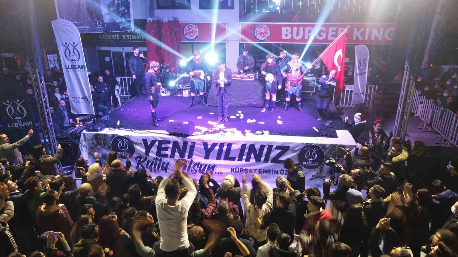 Nazilli yeni yılı büyük coşku ile karşıladı #aydin