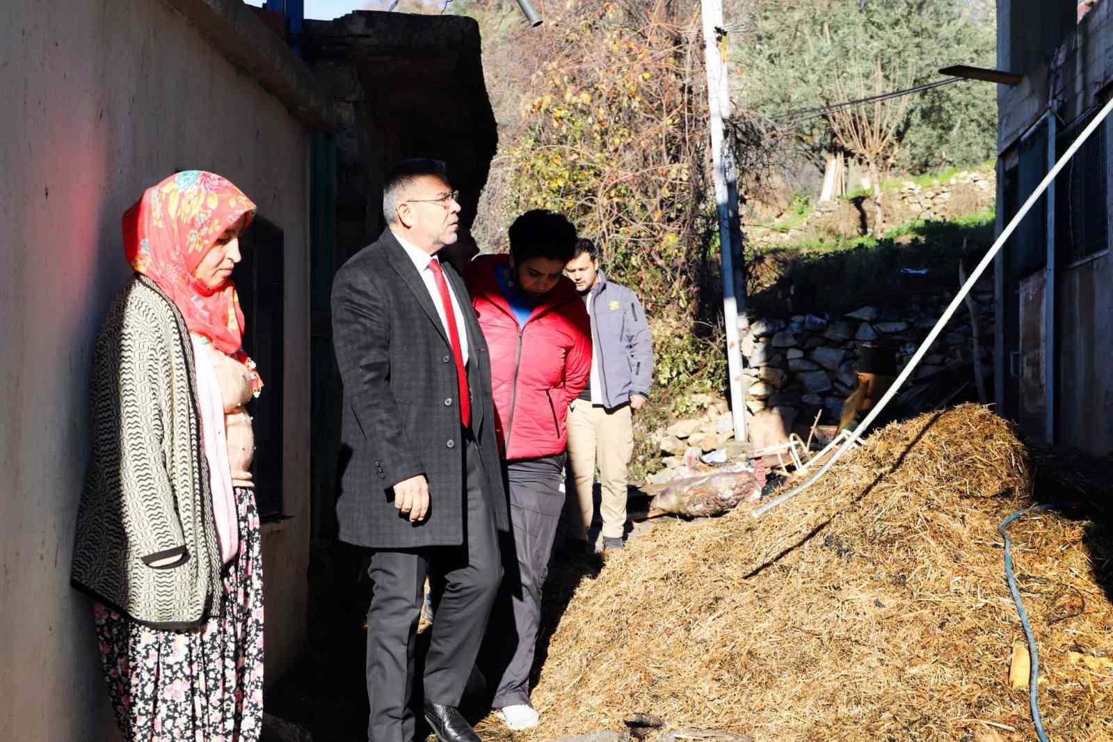 Başkan Güler, Akçaköy’de evleri yanan Anlaş Ailesi’ne ziyaret etti #aydin