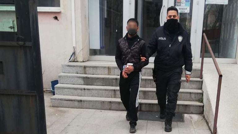 17 yaşındaki suç makinesi yine yakalandı #edirne