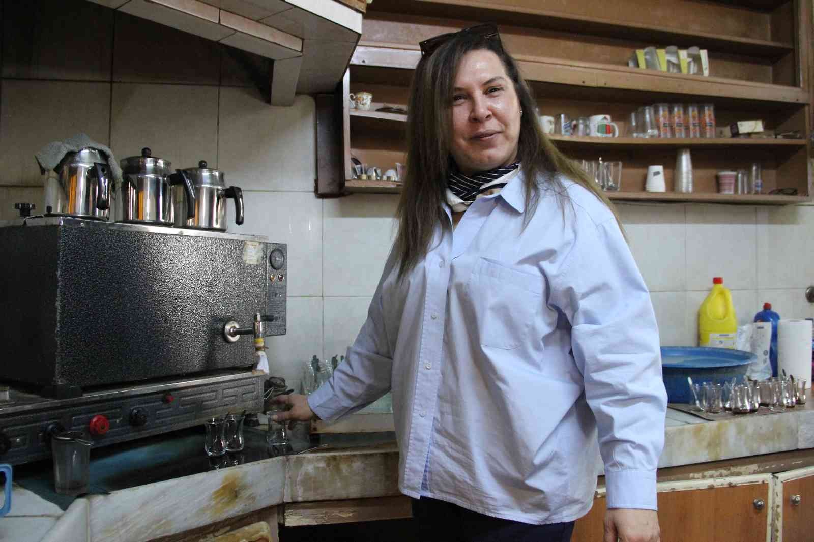 Kadın kahveci, oda başkanlığına talip #izmir