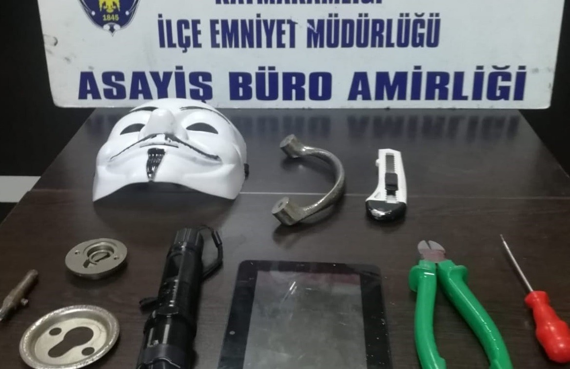 V for Vendetta maskeli hırsızlar, suç üstü yakalandı #izmir