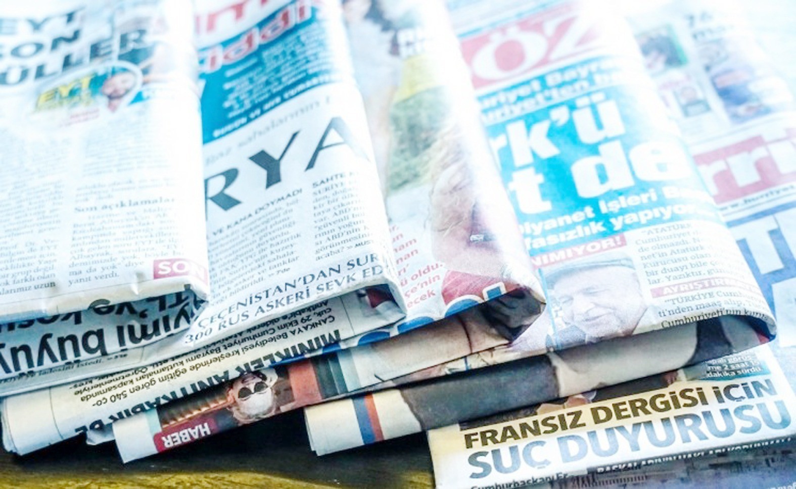 Günlük gazeteler ölüm döşeğinde #erzurum