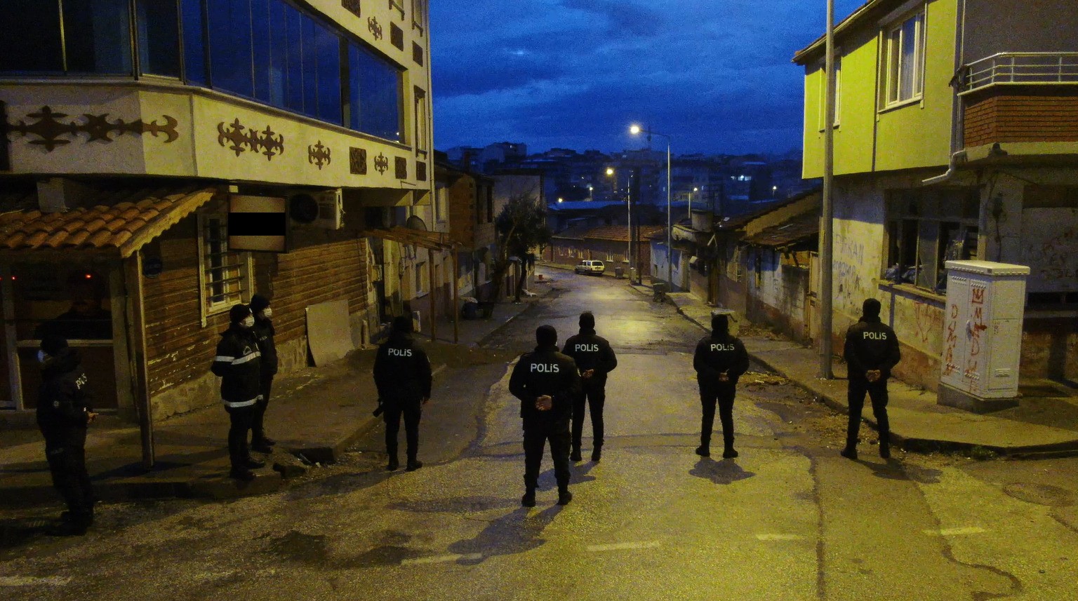 Bursa’da suç örgütüne şafak baskını: 12 kişi gözaltına alındı #bursa