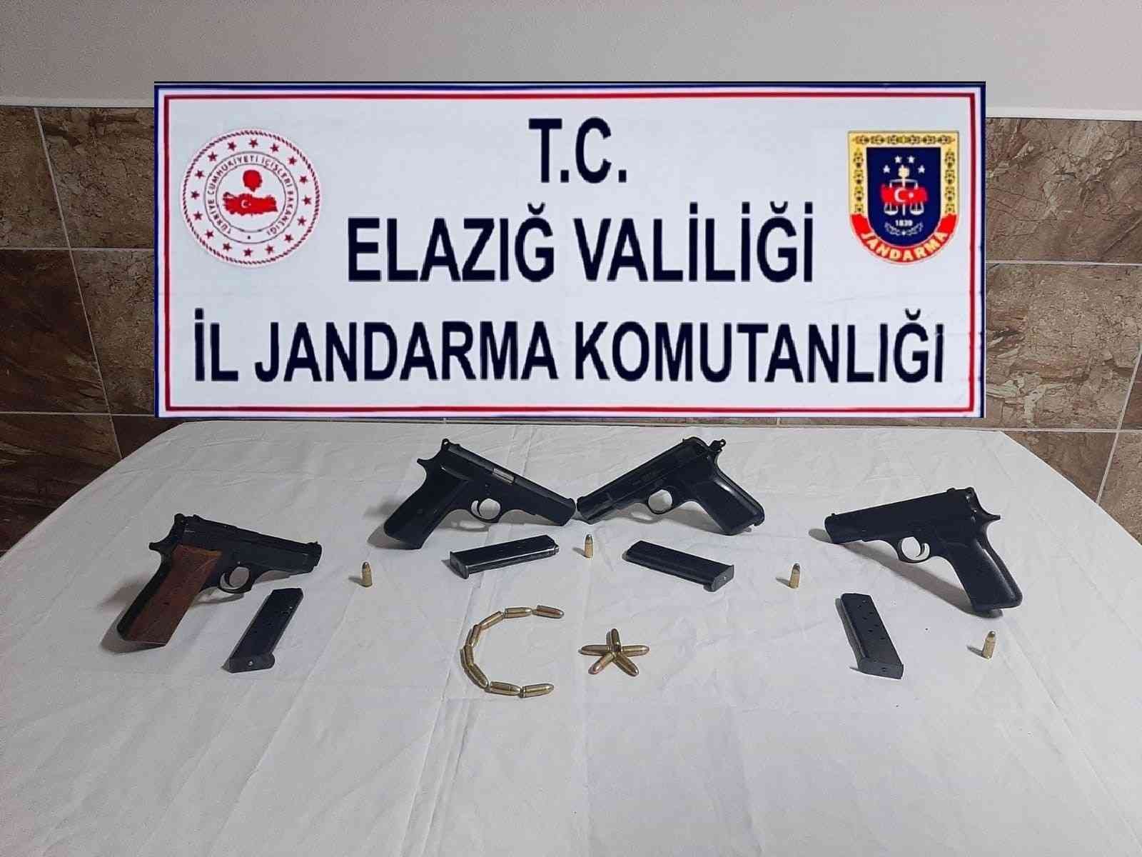 Elazığ’da silah kaçakçılarına operasyon: 2 şüpheli yakalandı #elazig