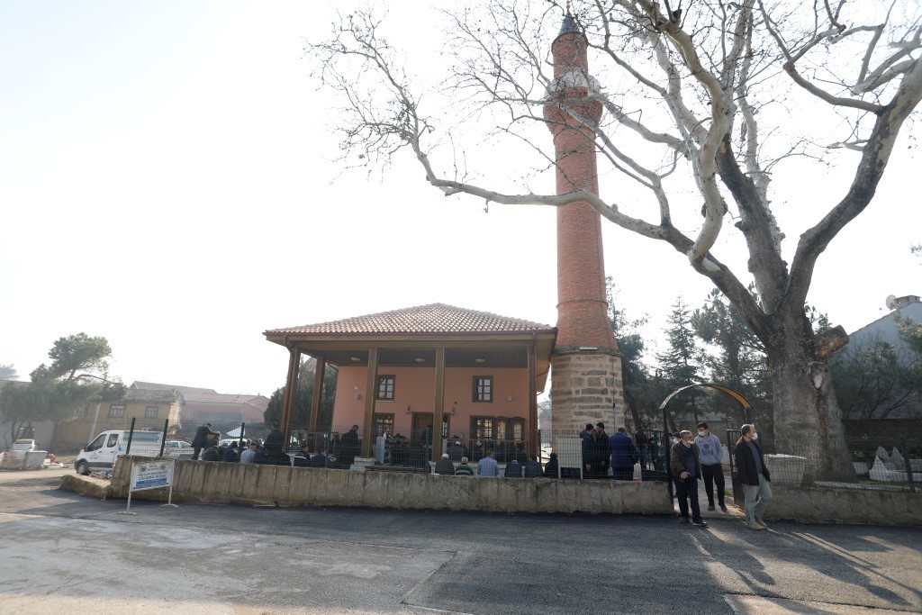 Tarihî cami yeniden ibadete açıldı #bursa