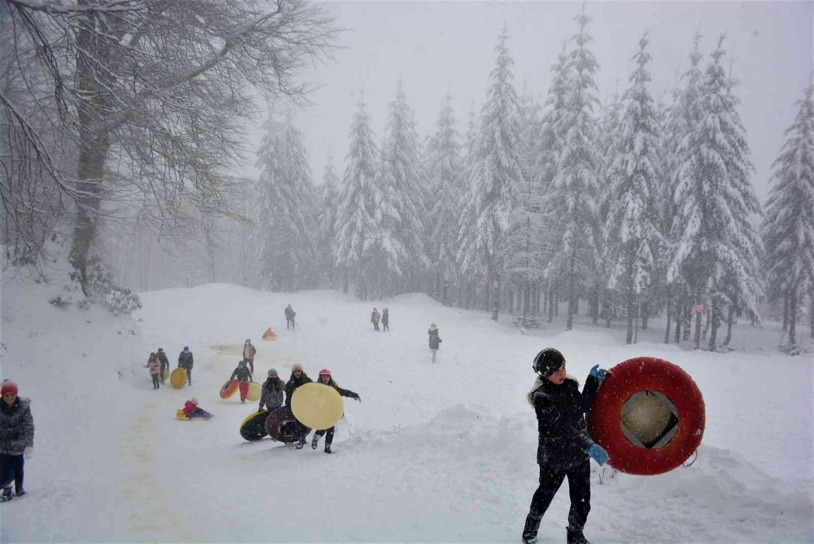 Kartepe’de yoğun kar yağışı #kocaeli