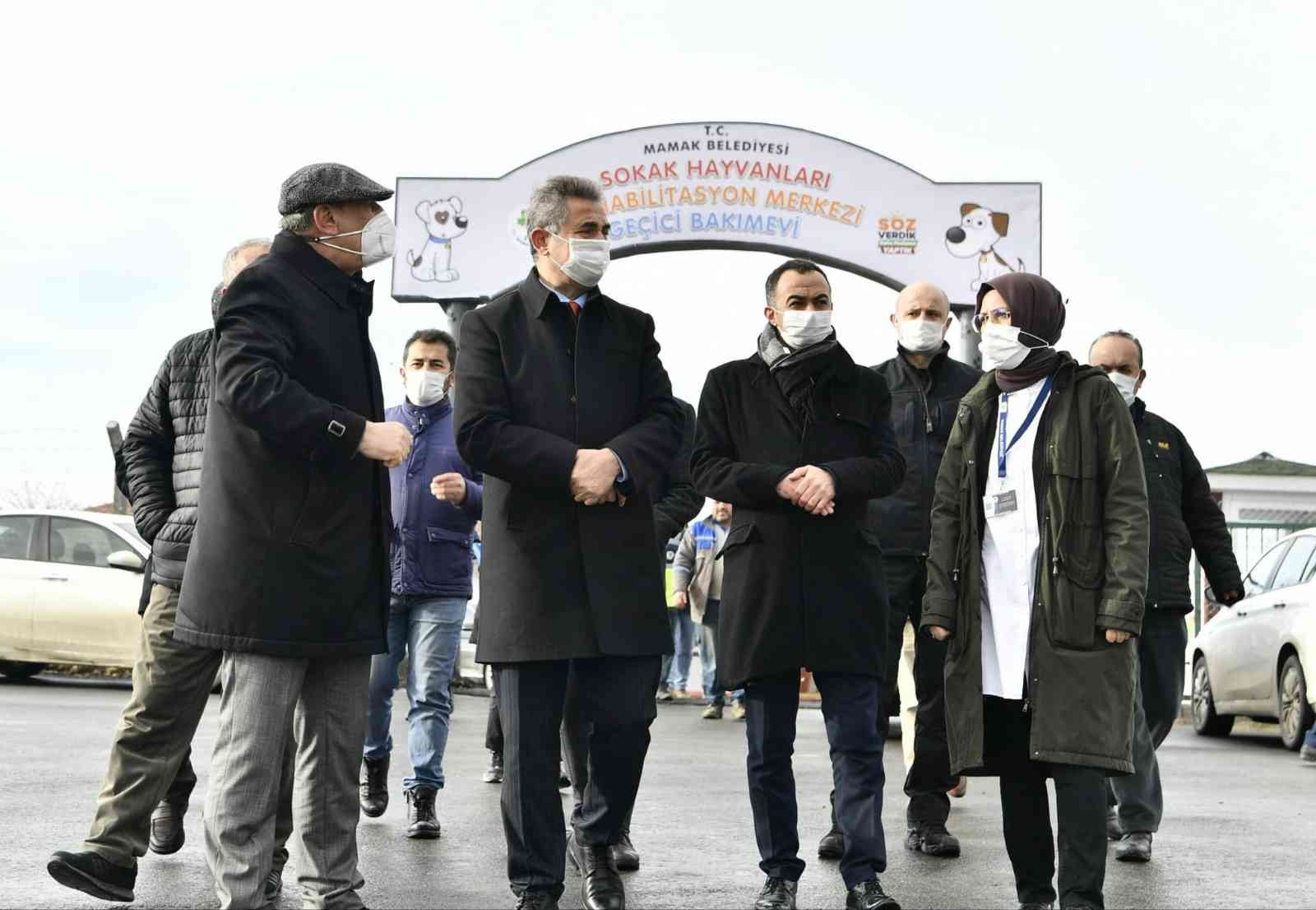 Mamak Belediye Başkanı Köse hayvan barınağını denetledi #ankara
