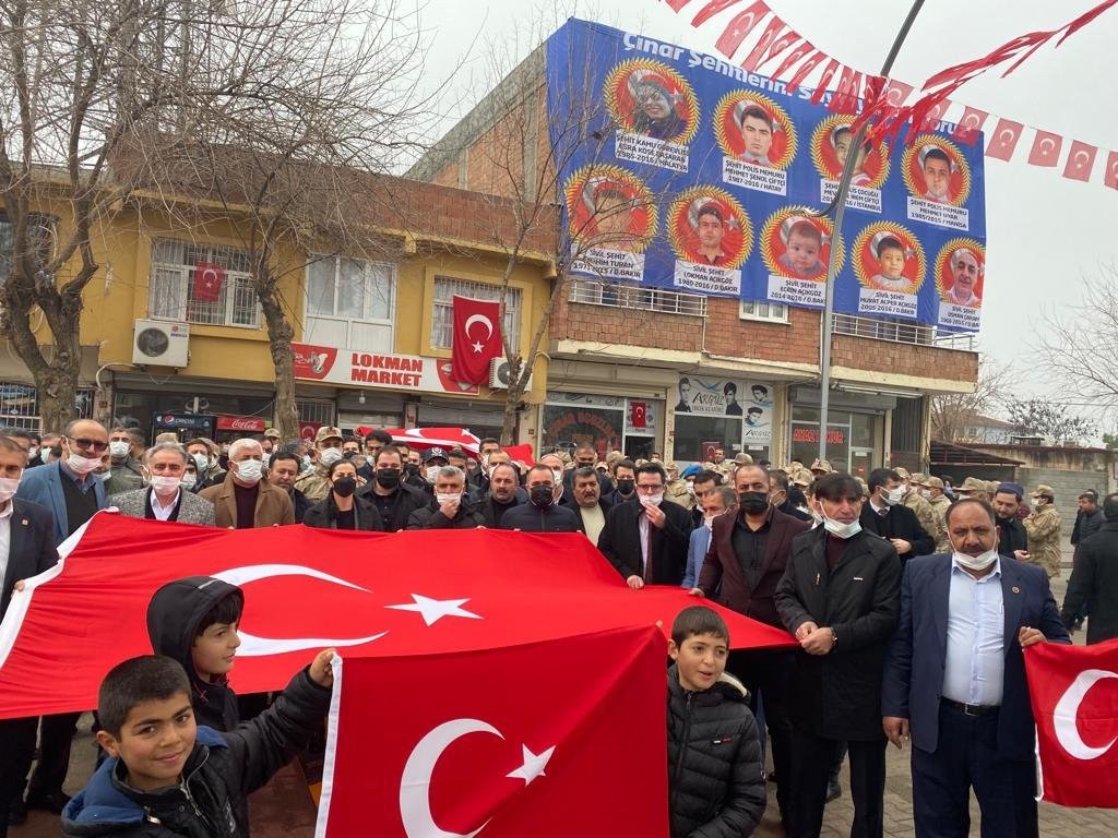 Diyarbakır’da 6 yıl önce düzenlenen terör saldırısı şehitleri anıldı #diyarbakir