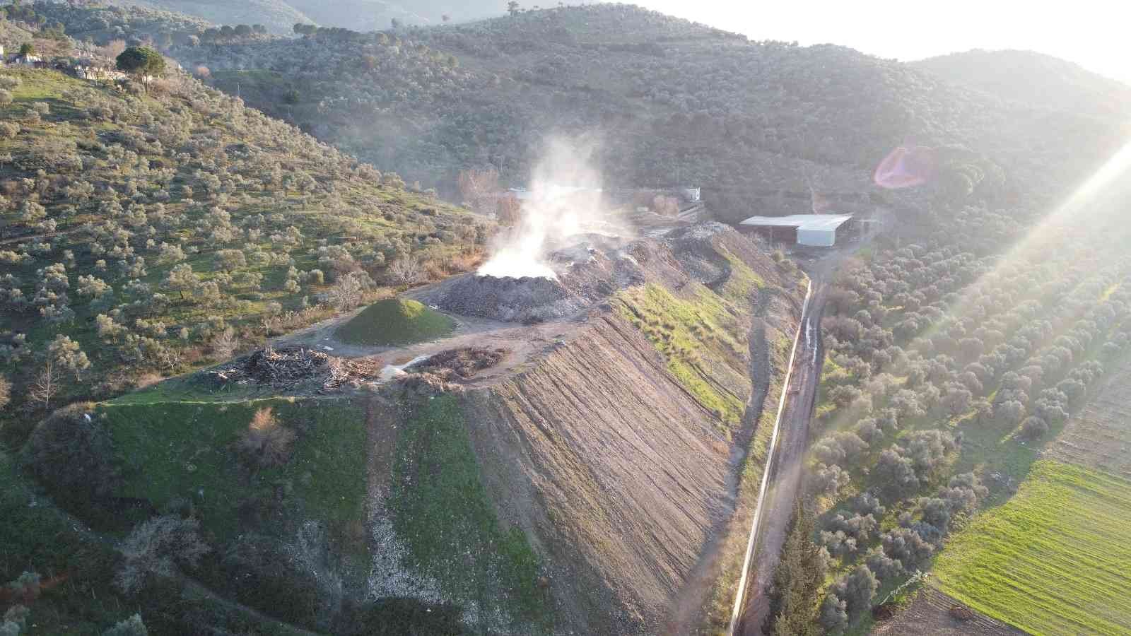 Tire’de madende zehirlenen 2 işçi hastaneye kaldırıldı #izmir