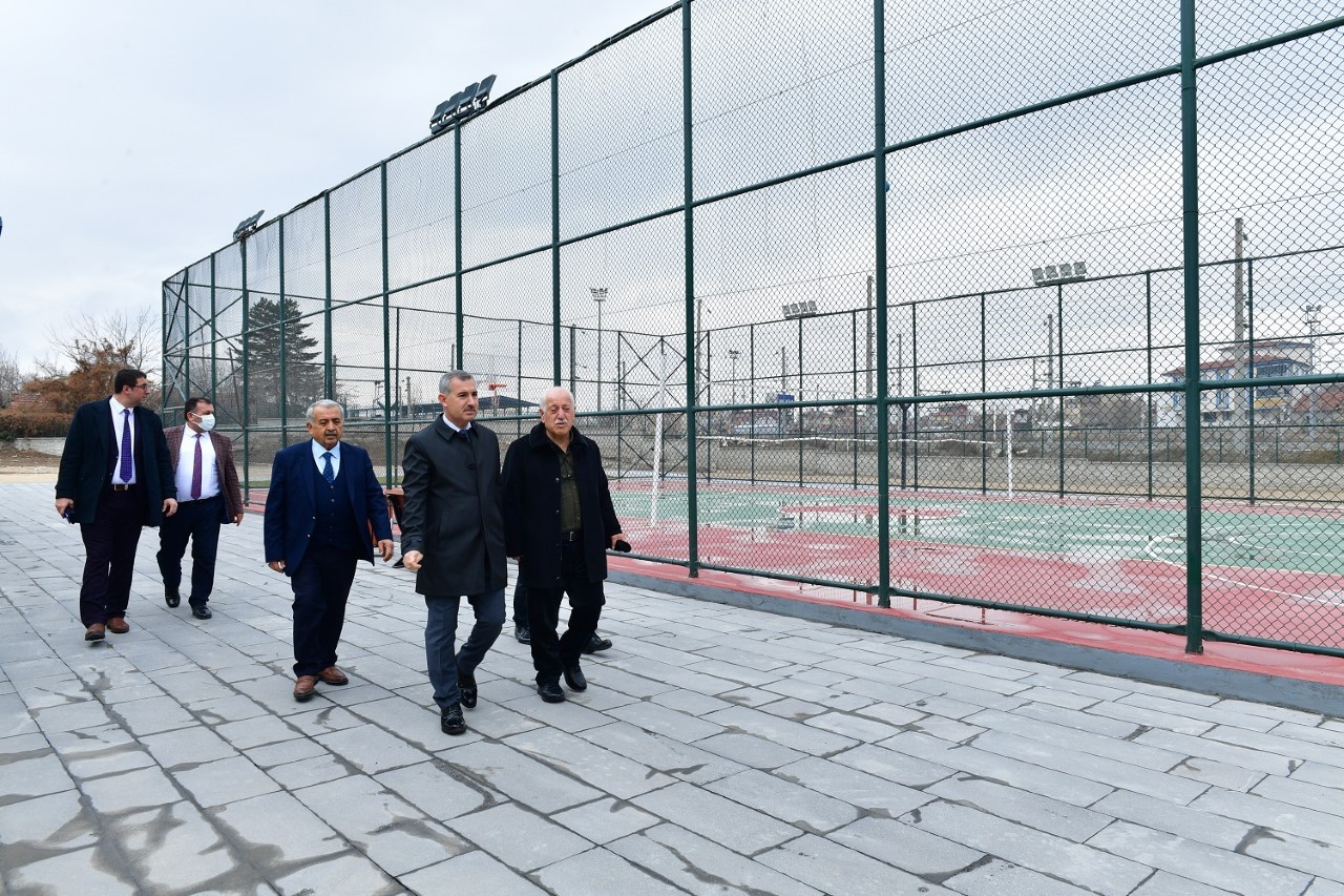 Başkan Çınar, İnönü Mahallesi spor kompleksini inceledi #malatya