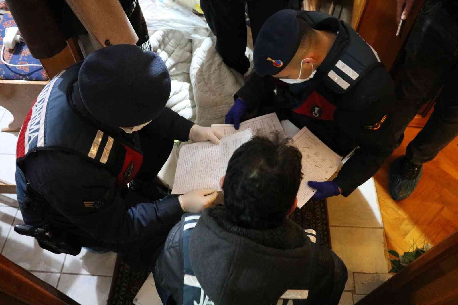 Kastamonu’da FETÖ’ye şafak operasyonu: 3 gözaltı #kastamonu