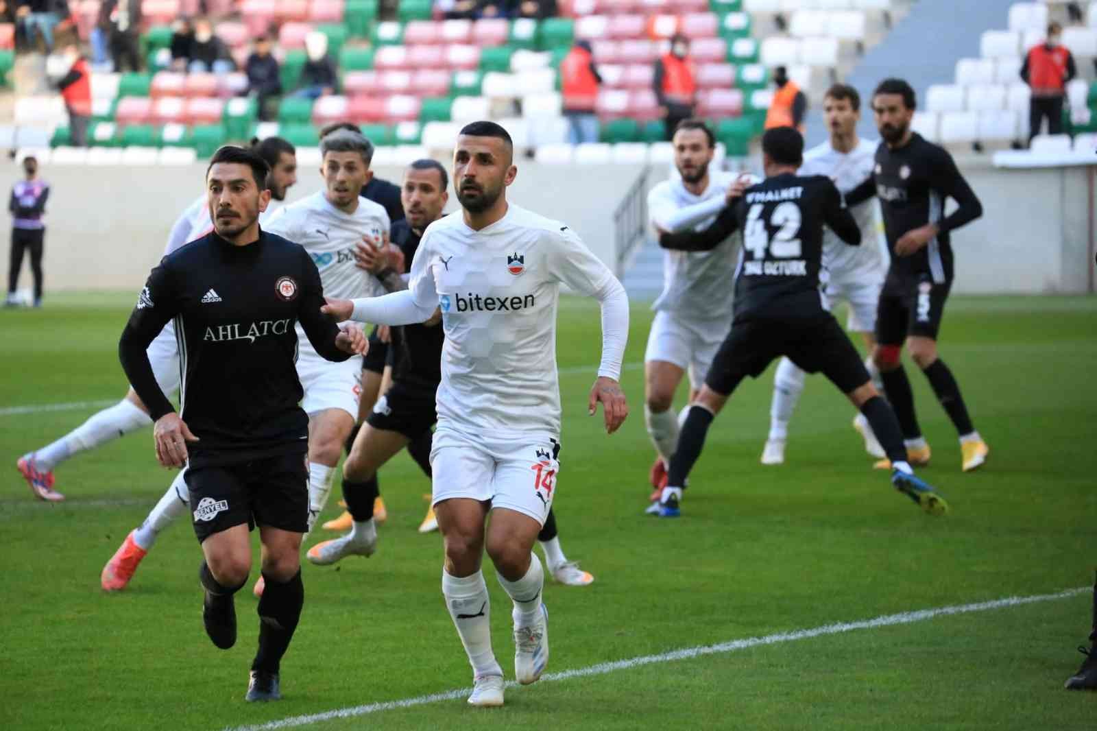 TFF 2. Lig: Diyarbekirspor: 2 - Çorum Futbol Kulübü: 0 #diyarbakir