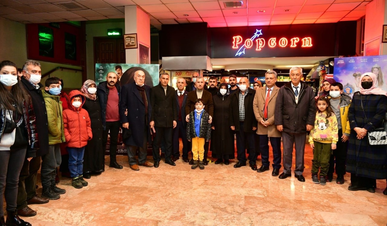 Başkan Çınar, ’Eren’ filmini şehit yakınları ve gazilerle birlikte izledi #malatya