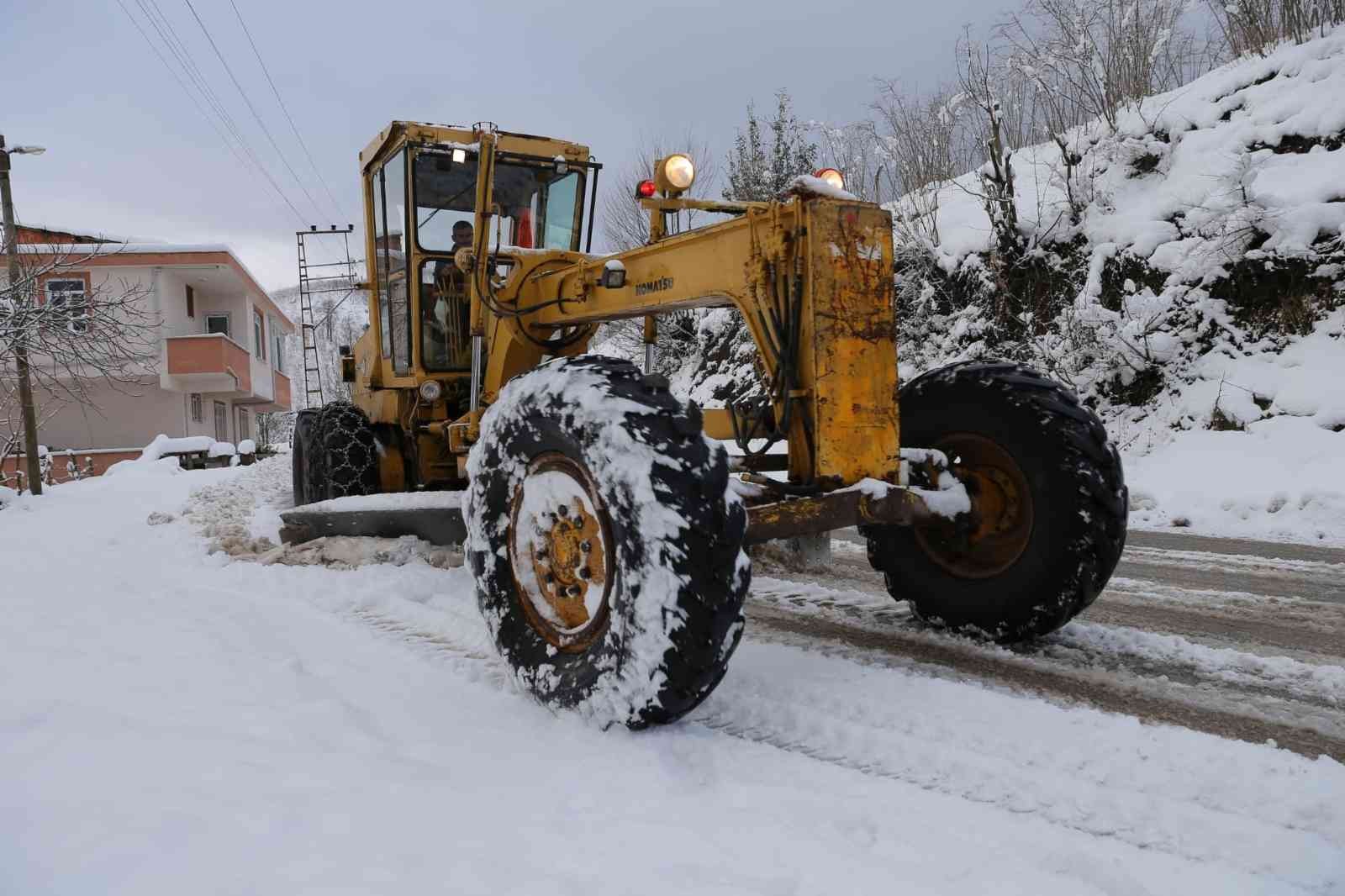 Fatsa Belediyesi kırsalda ulaşımı aksatmıyor #ordu Fatsa Belediyesi kırsalda ulaşımı aksatmıyor #ordu