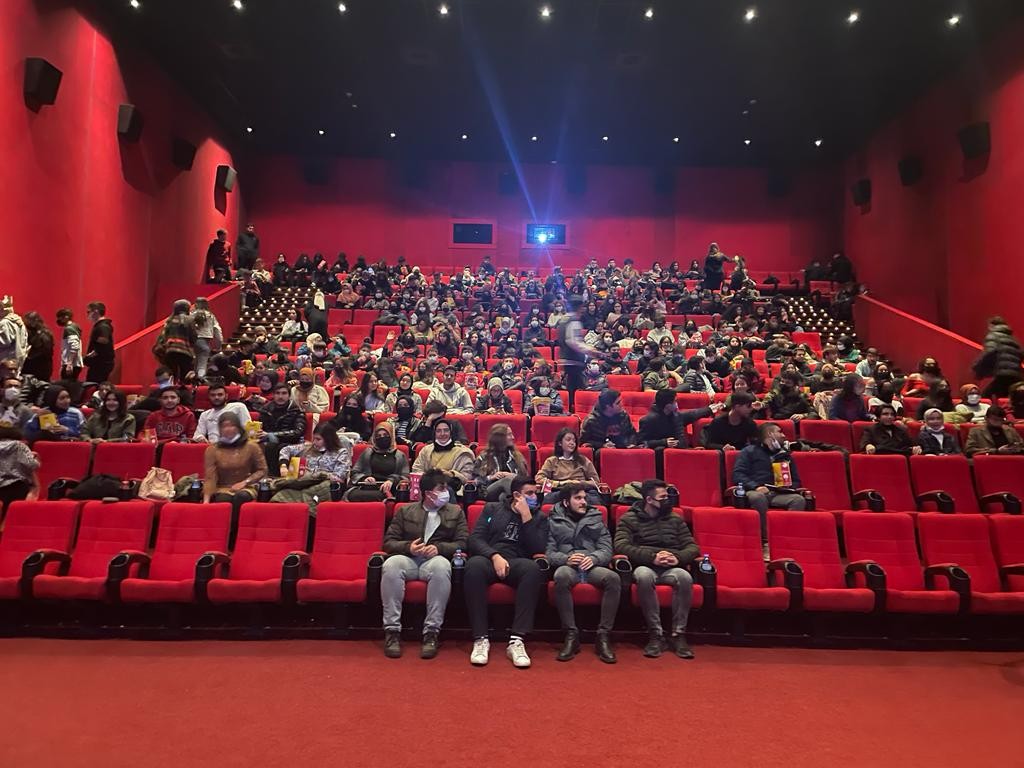 Kahramanmaraş’ta öğrenciler Kesişme: İyi ki Varsın Eren filmini izledi #kahramanmaras