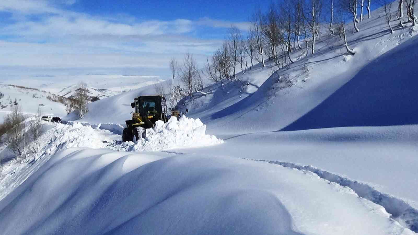 Muş’ta kar kaplanları 11 bin 500 kilometre karla mücadele yaptı #mus